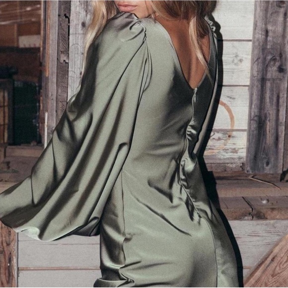 The Liv Dress - Picture 5 of 7